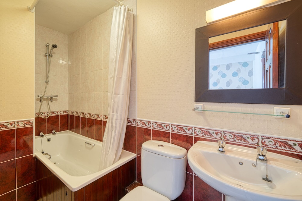 Deluxe Suite, Ensuite (Village View)