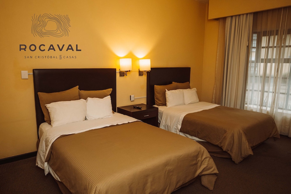 Standard Double Room, 2 Double Beds - Photo 6