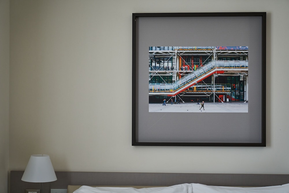 Executive Double Room thumbnail 5
