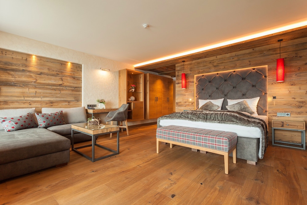 Comfort Suite, Balcony, Mountain View photo 2