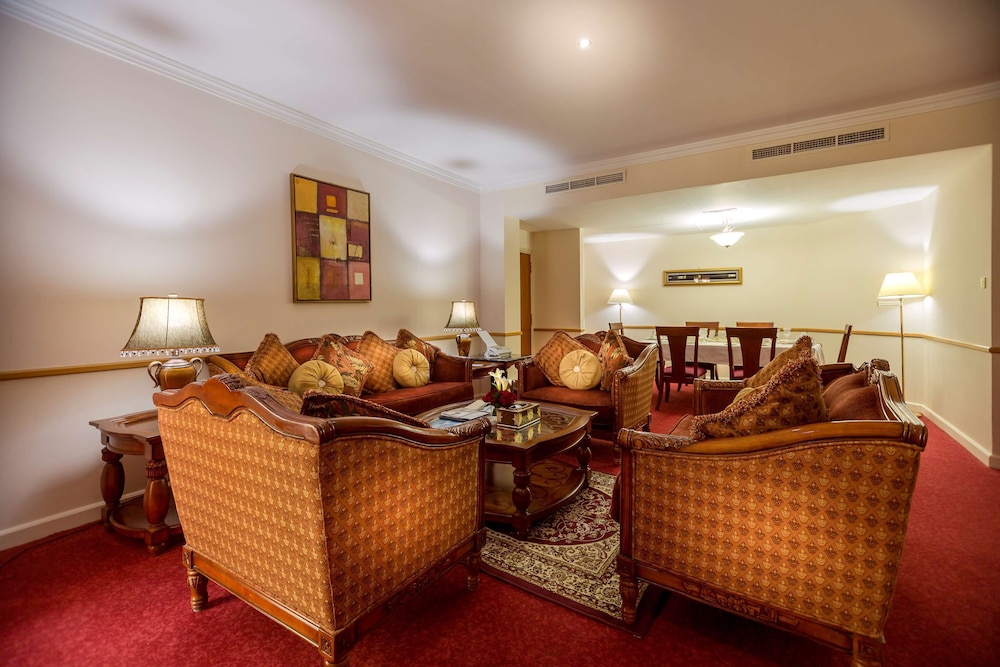 Luxury Suite, 1 King Bed, Kitchenette - Photo 8