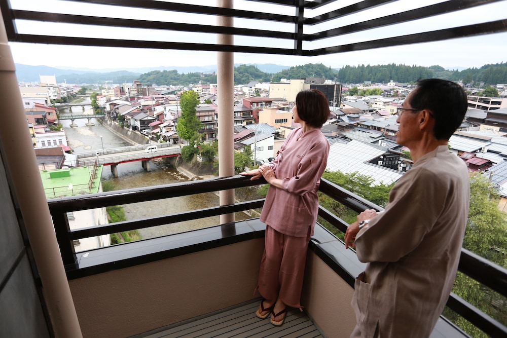 Twin Room (Motorized Beds), River View - Non Smoking - Photo 2
