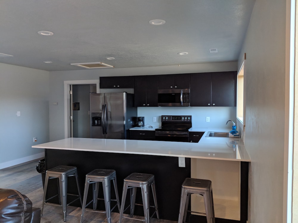 Deluxe Condo, 2 Bedrooms photo 1