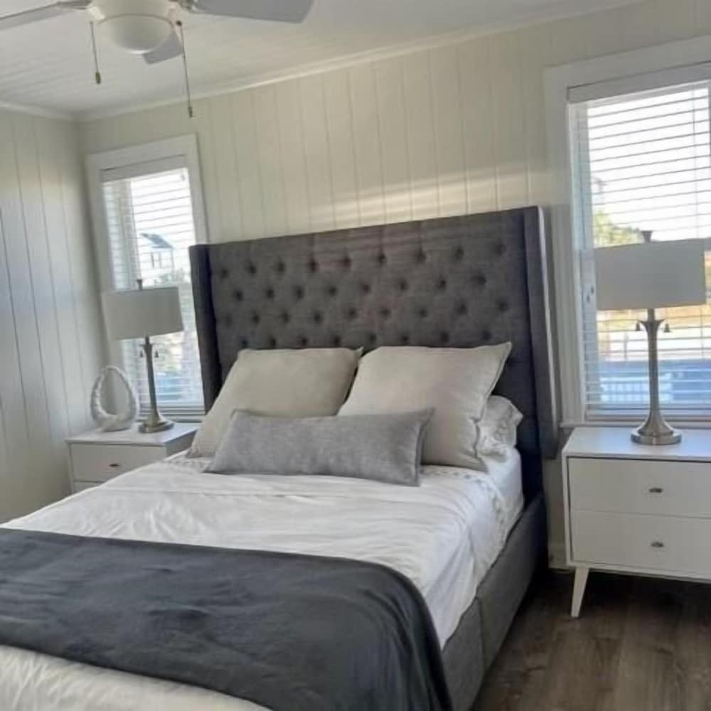 House, 2 Bedrooms photo 1