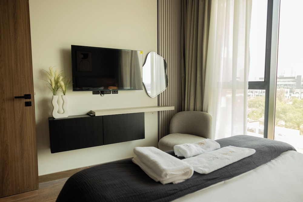 Exclusive Apartment, City View photo 2