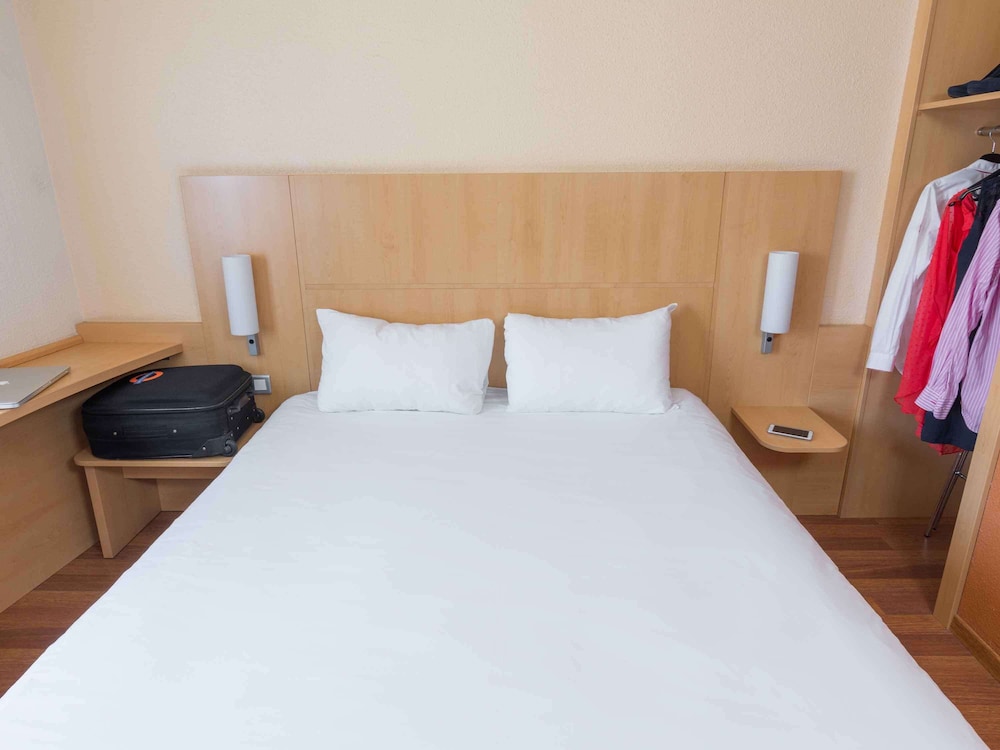 Standard Room, 1 Double Bed - Photo 1