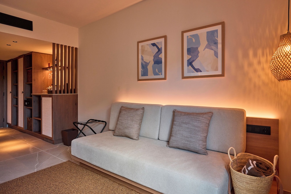 Deluxe Double Room (Mandala) - Photo 8