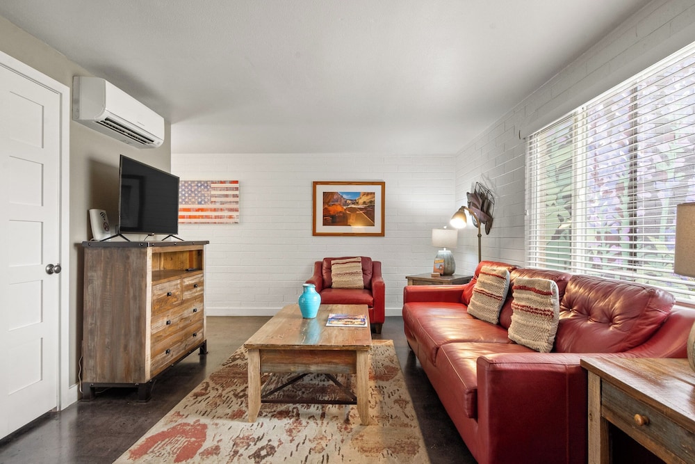 Condo photo 1