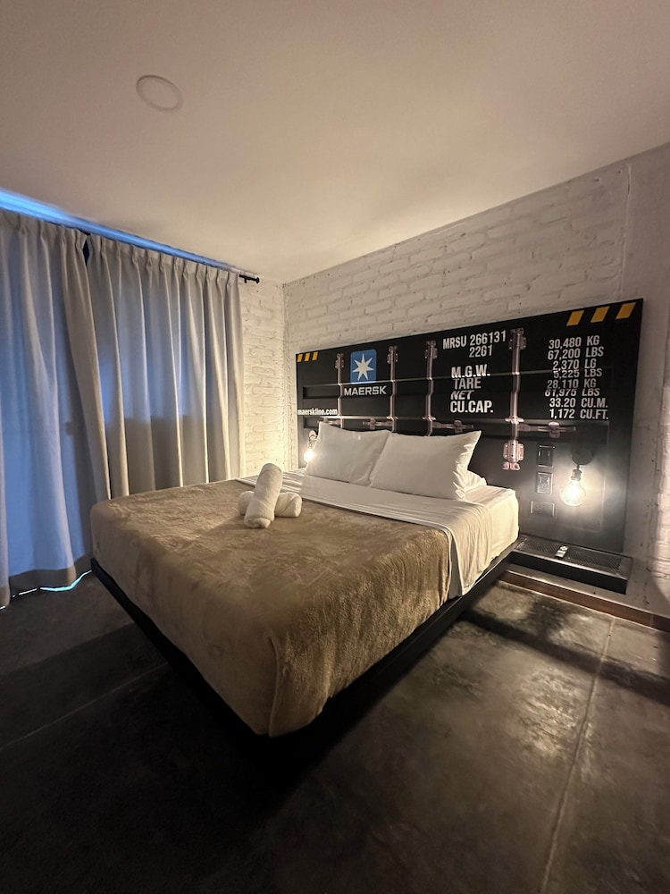 Luxury Double Room with Air Conditioning photo 2