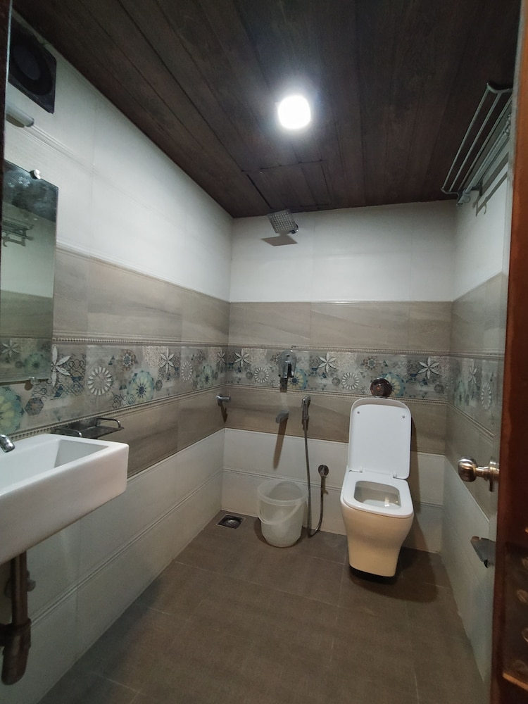 Super Deluxe Triple Room photo 2