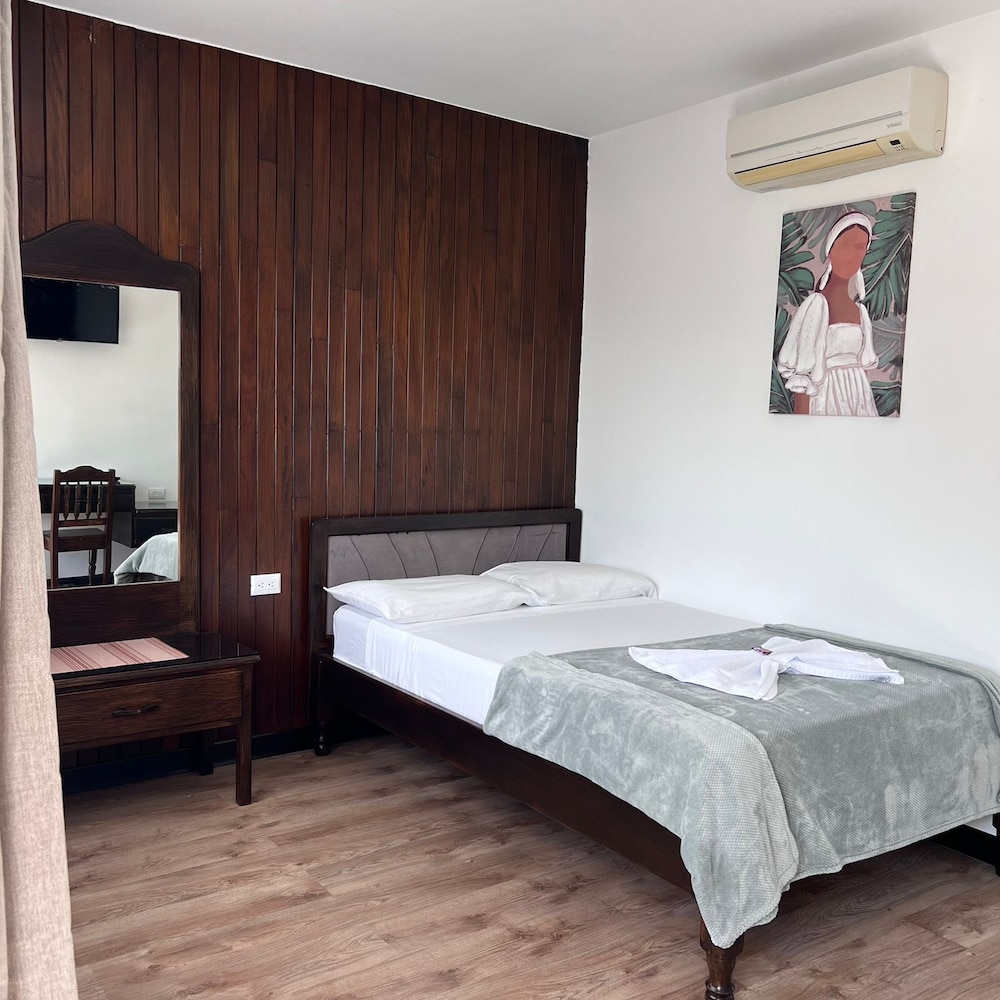 Comfort Room photo 2