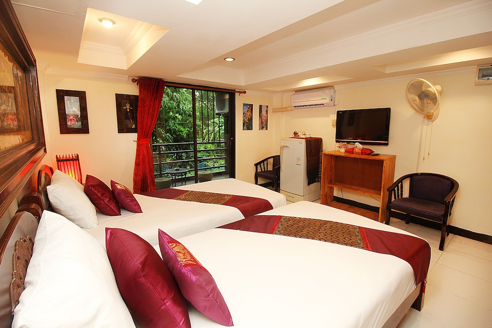 Deluxe Double Or Twin Room - Photo 22