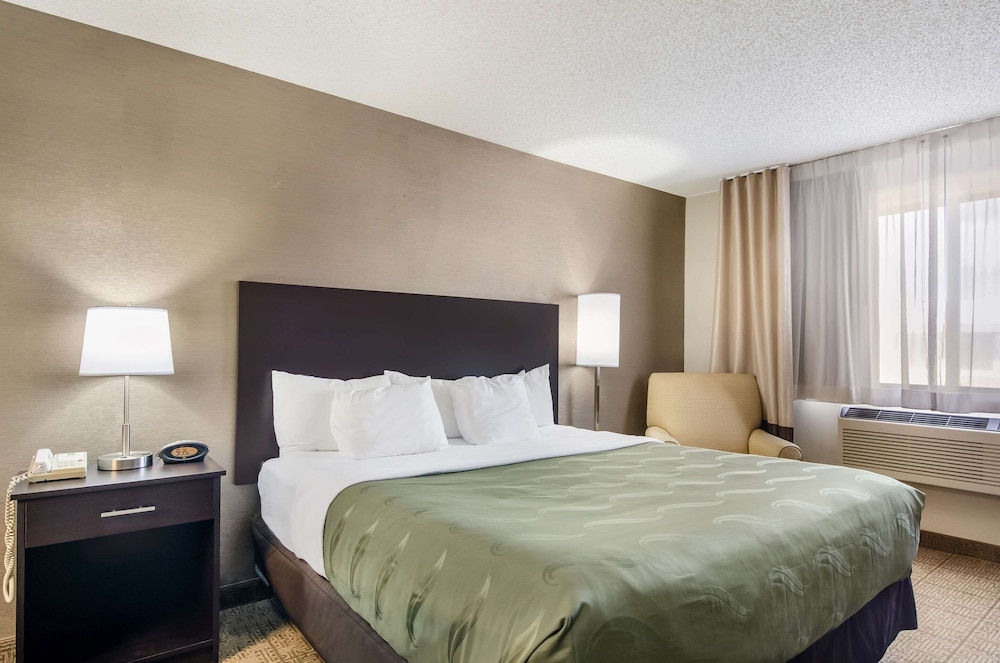 Room, 1 King Bed, Accessible, Non Smoking - Photo 1