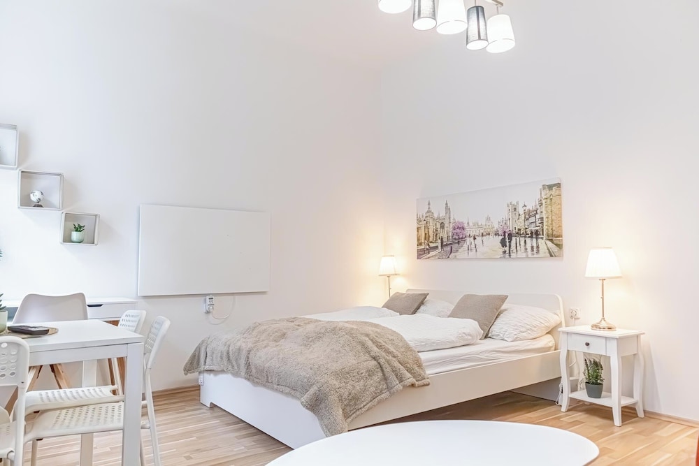 Basic Apartment