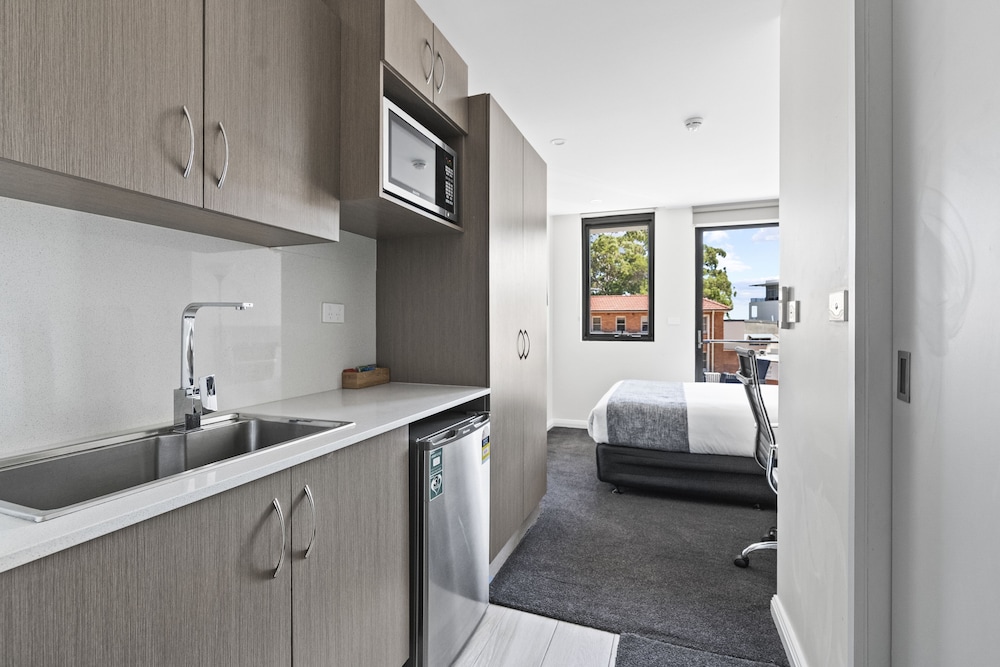 Deluxe Studio Suite photo 2