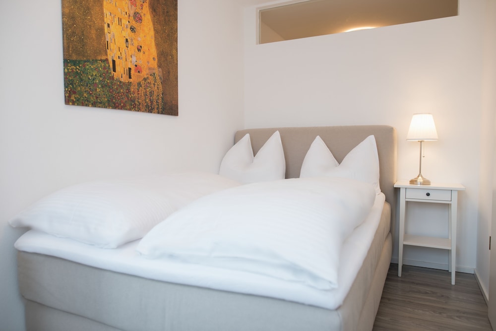 Apartment, 2 Bedrooms, Non Smoking, City View photo 3