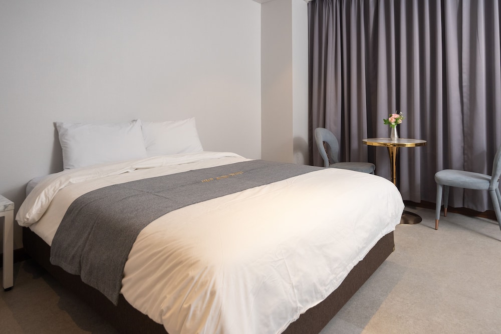 Standard Room (for 2 people) - Photo 1