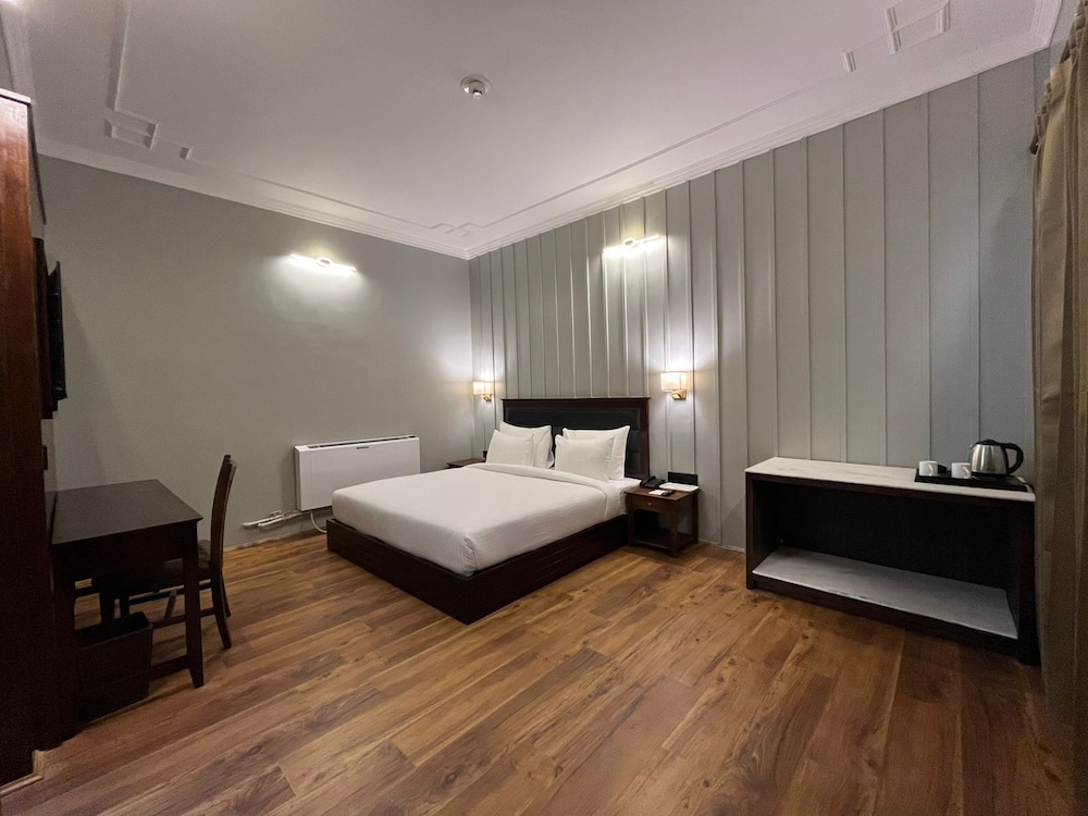 Super Deluxe Room