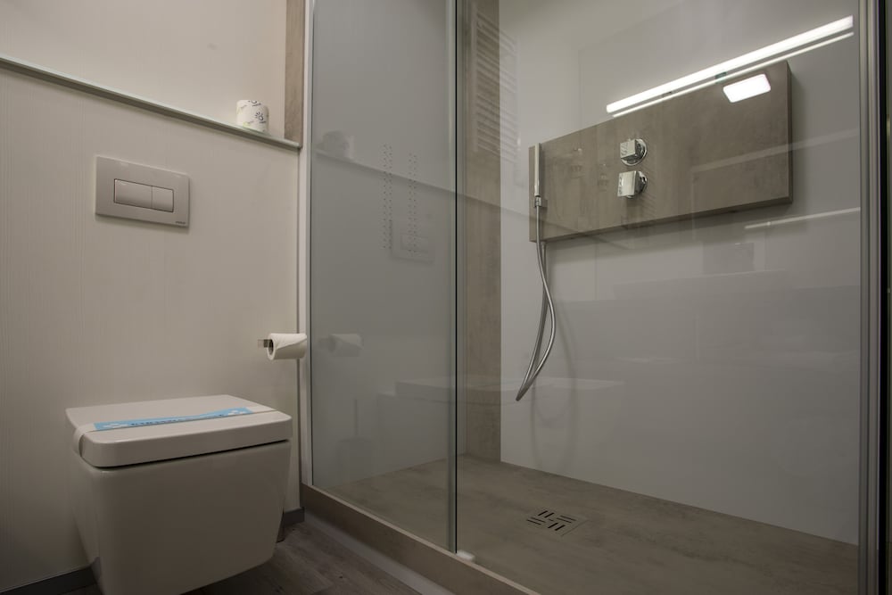 Superior Triple Room - Photo 4