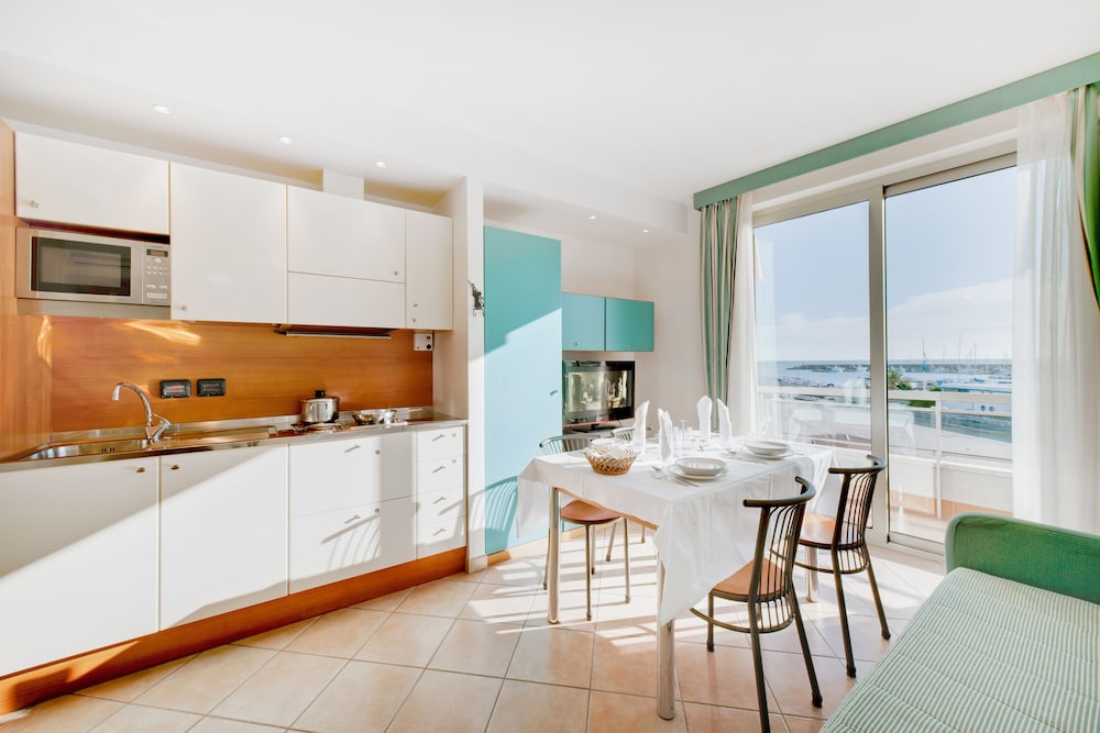 Superior Apartment, 2 Bedrooms, Kitchenette, Ocean View