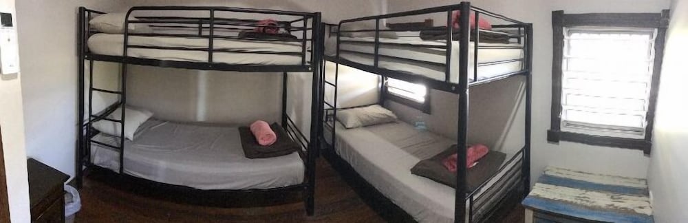 Basic Quadruple Room, Multiple Beds photo 1