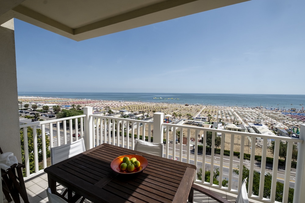 Suite, Balcony, Sea View - Photo 1