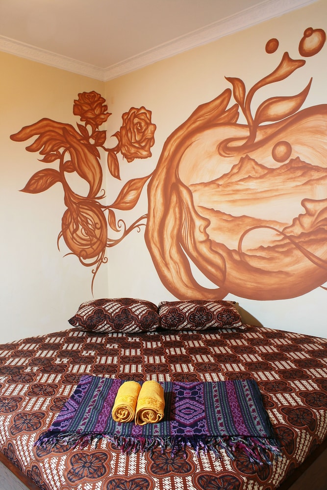 Deluxe Double Room - Photo 11