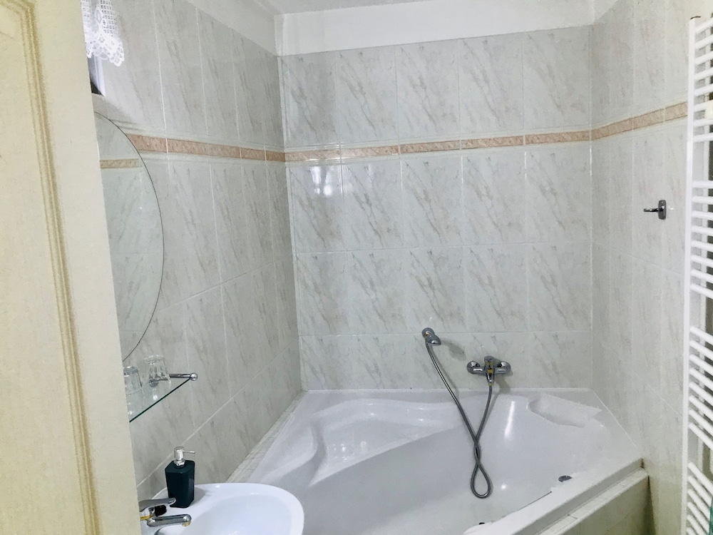 Standard Triple Room (1) photo 2