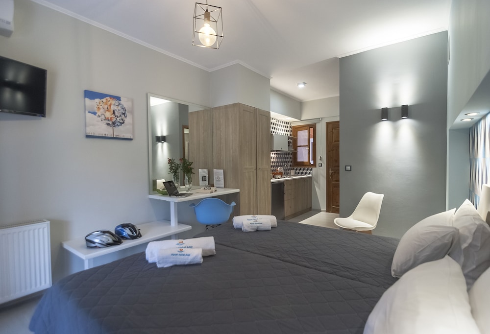 Luxury Apartment, Pool View photo 3
