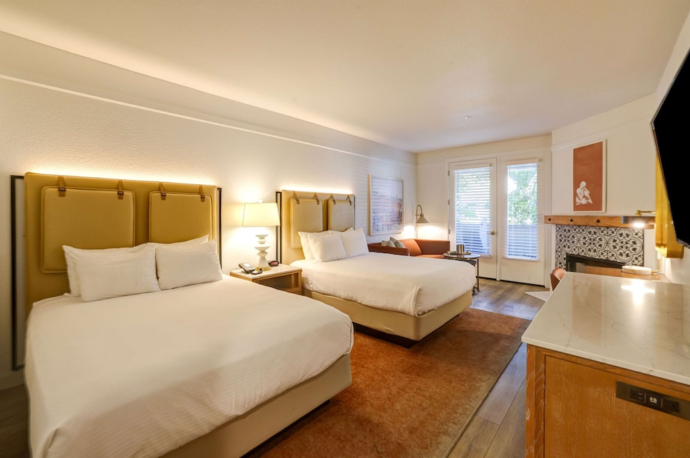 Room, 2 Queen Beds, Patio - Photo 2