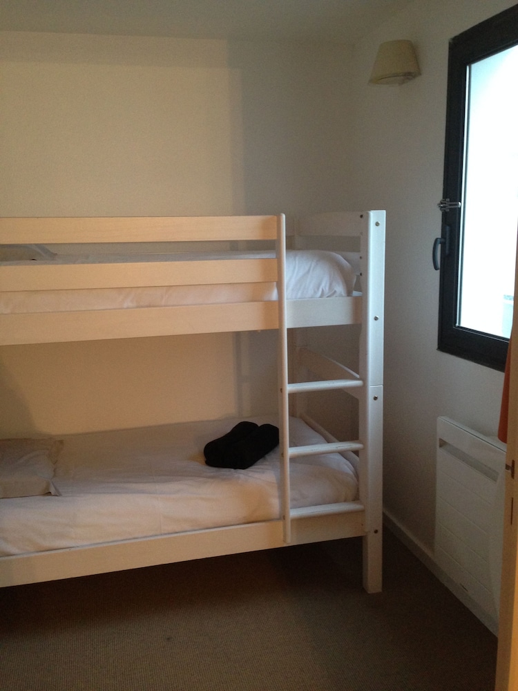 Room, Multiple Beds - Photo 5