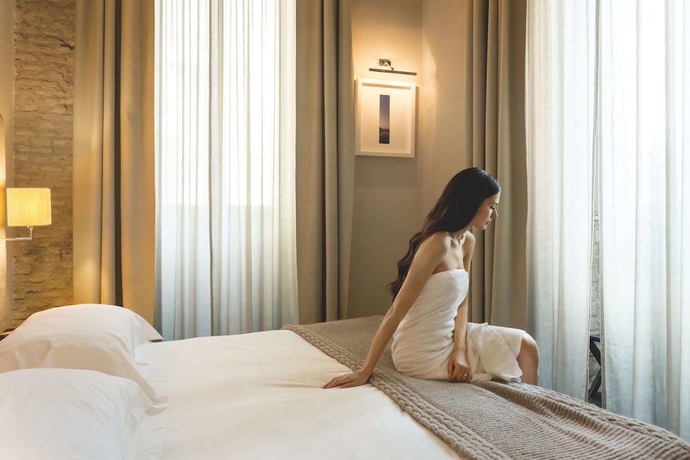 Available room