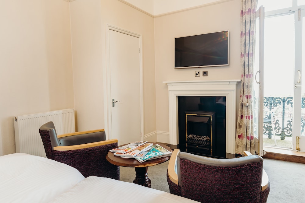 Deluxe Double or Twin Room, Sea View - Photo 9