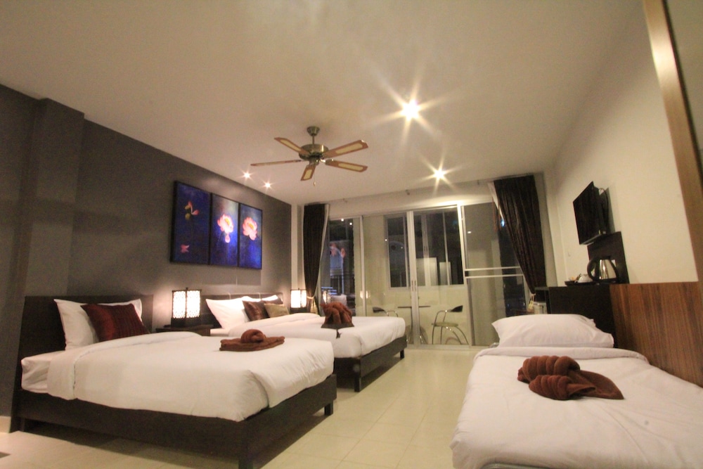 Family Room photo 1