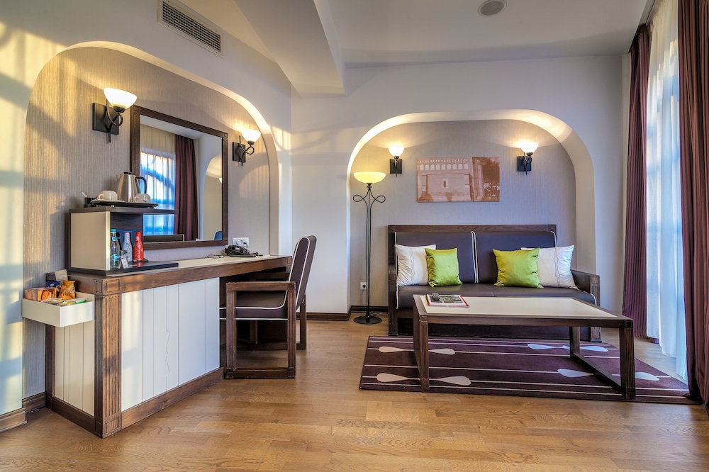 Executive Suite, 1 King Bed photo 1