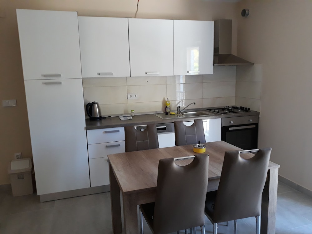 Big Apartment, 1 Bedroom, Patio photo 2