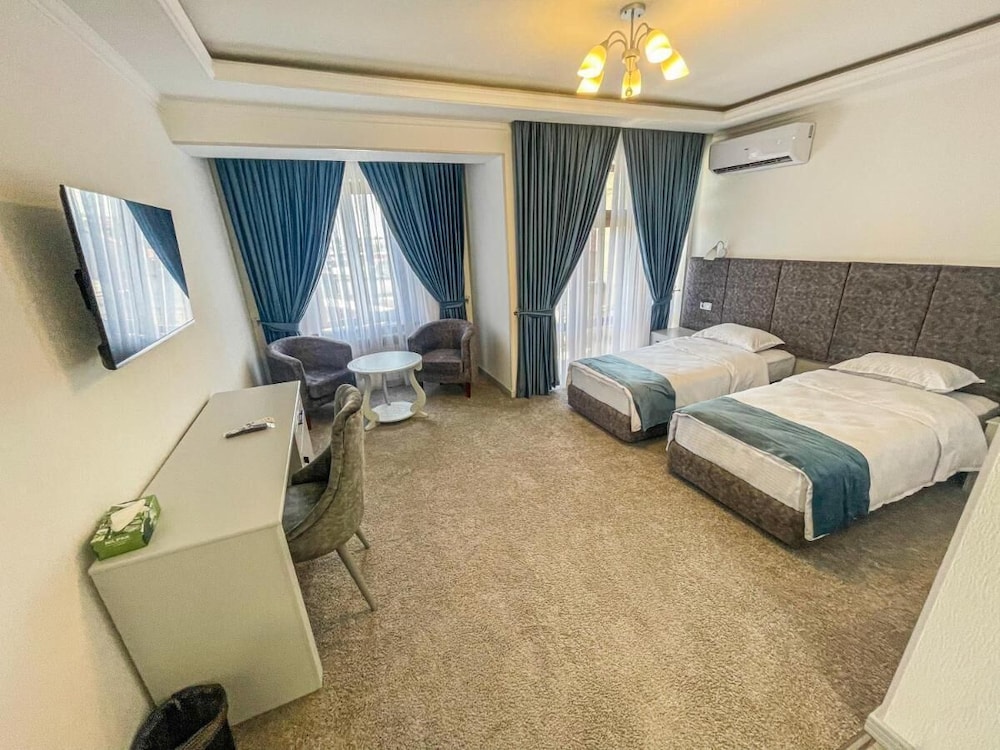 Luxury Double or Twin Room photo 1