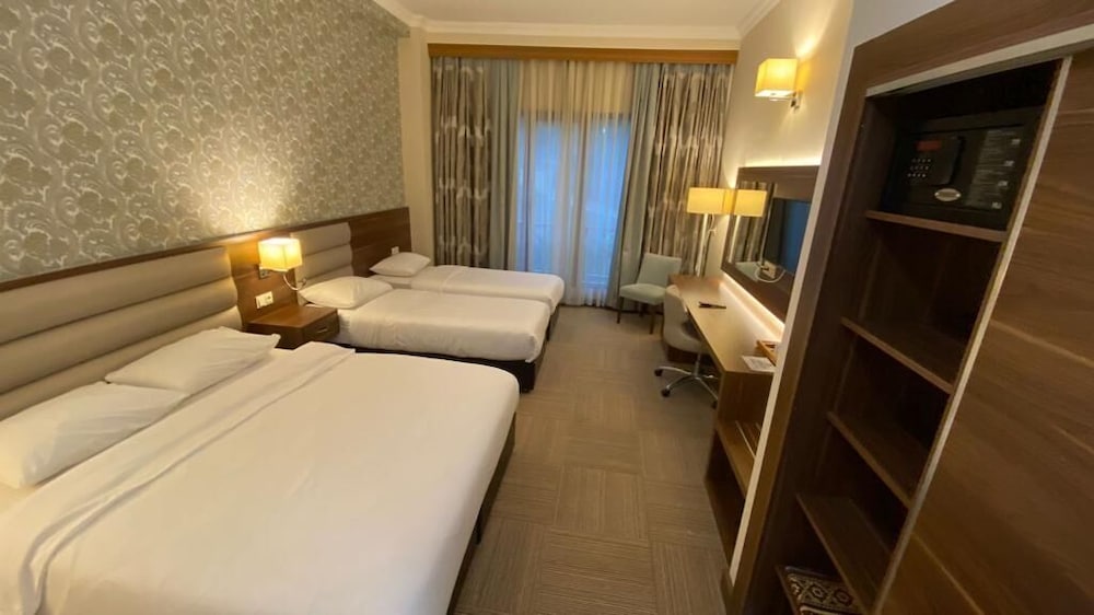 Standard Quadruple Room - Photo 1