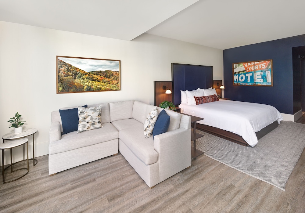Signature King Suite