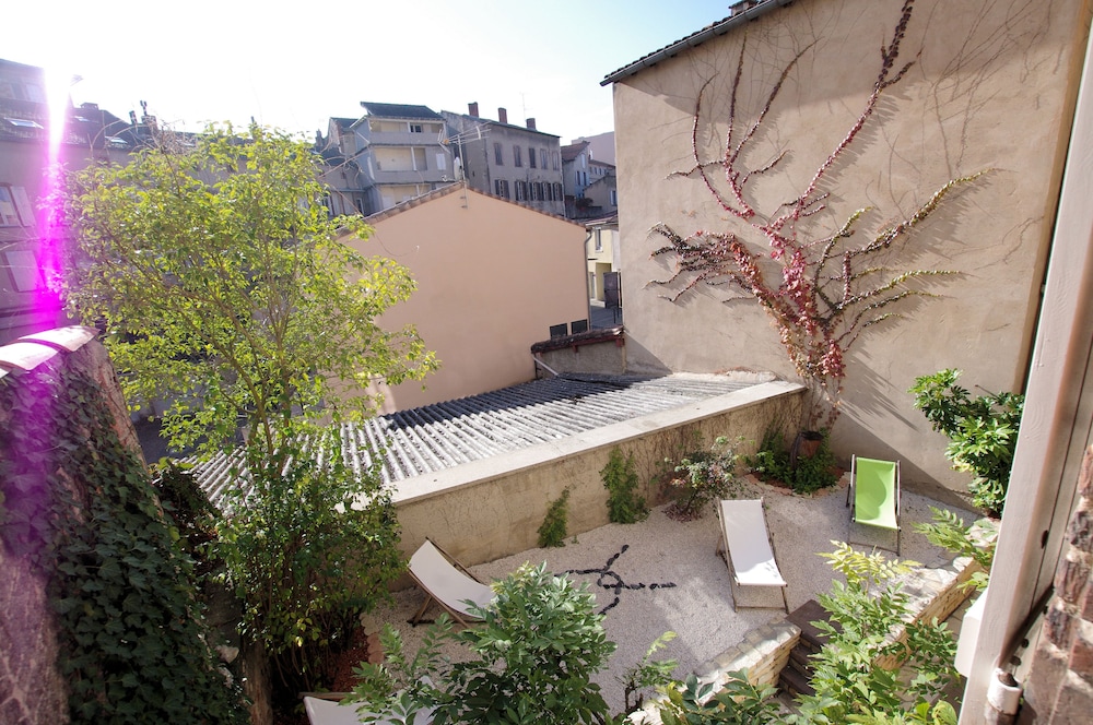 Comfort Quadruple Room, Multiple Beds, Non Smoking, Courtyard View photo 3