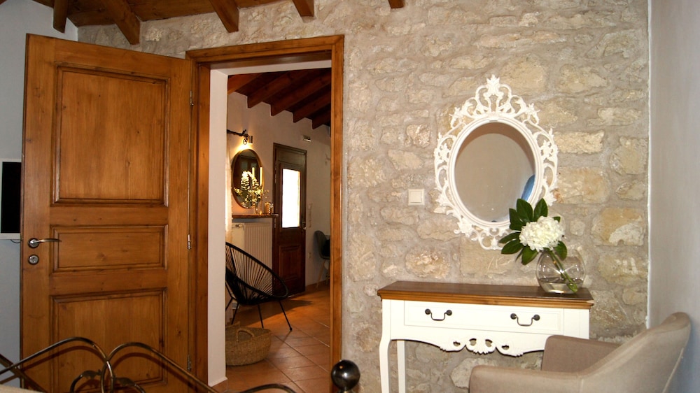 Traditional Cottage, Kitchenette, Sea View photo 2