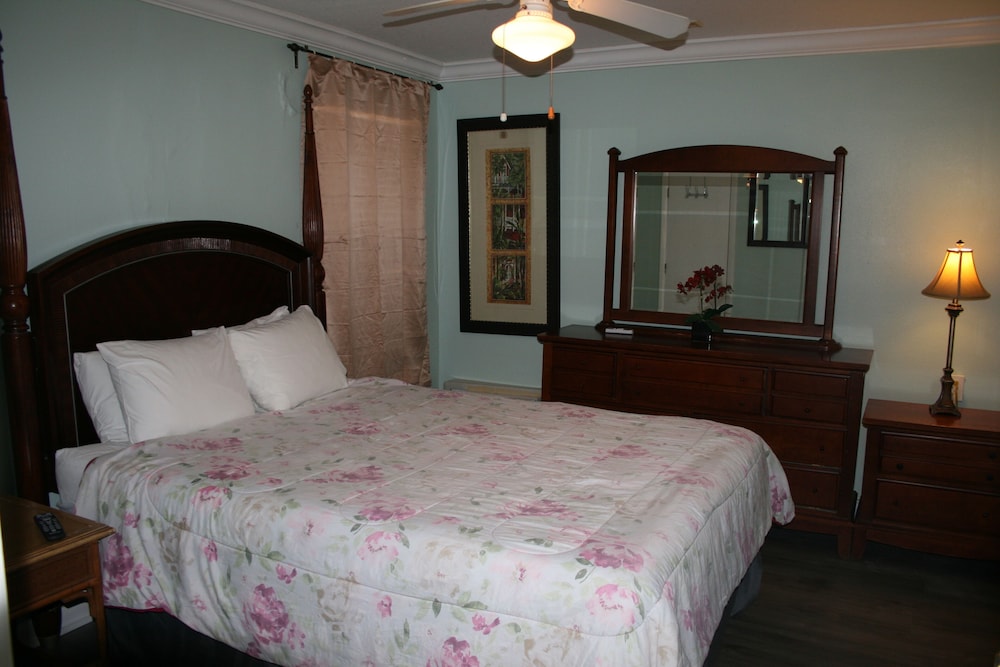 Deluxe Suite