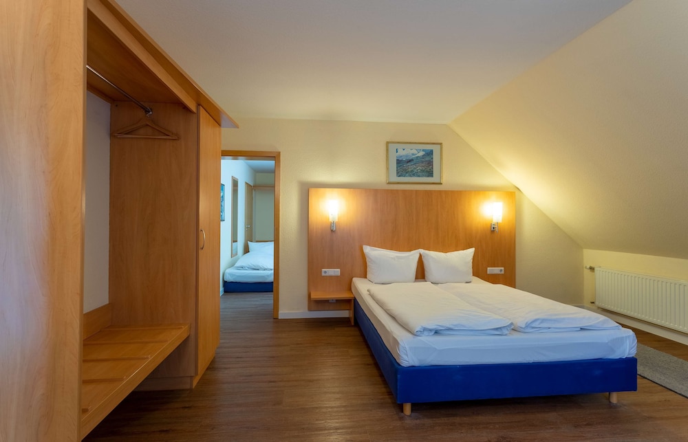 Family Room, Multiple Beds photo 1