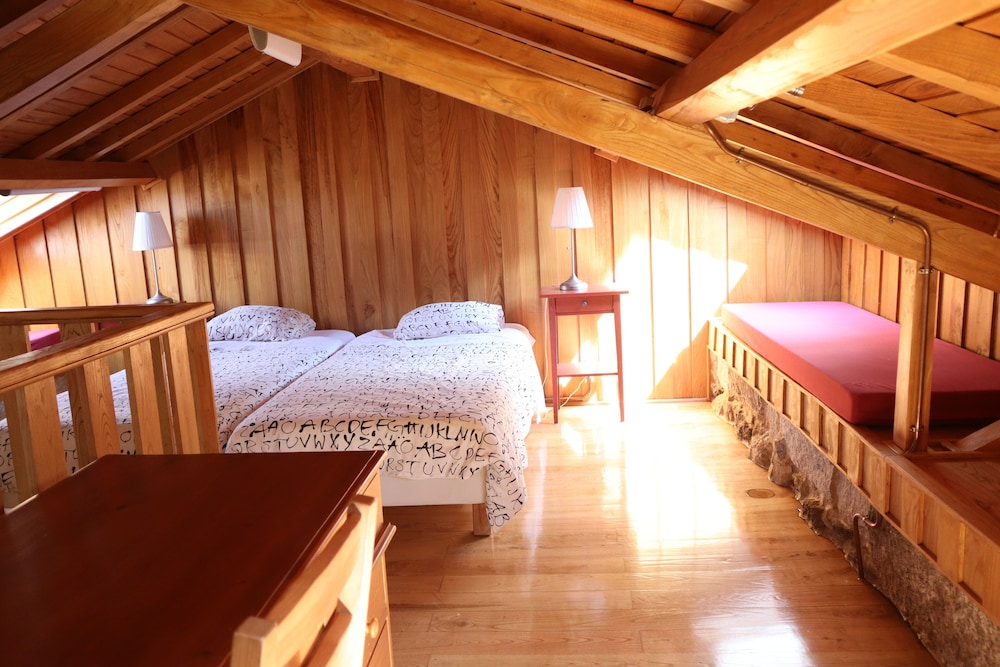 Cabin, 2 Bedrooms, Patio, Mountain View