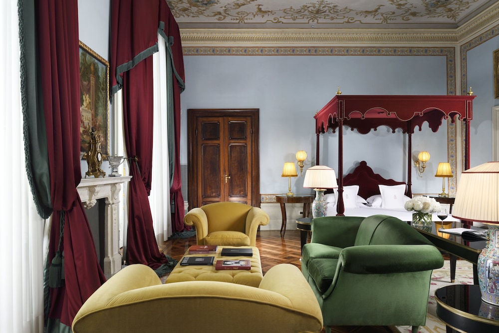 Suite (Imperial) photo 2