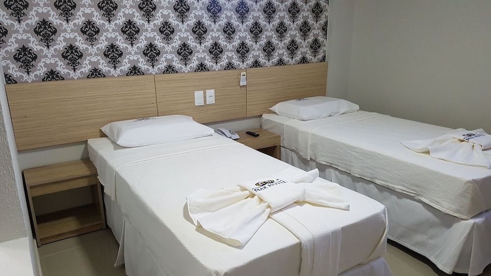 Superior Triple Room, 3 Twin Beds - Photo 9