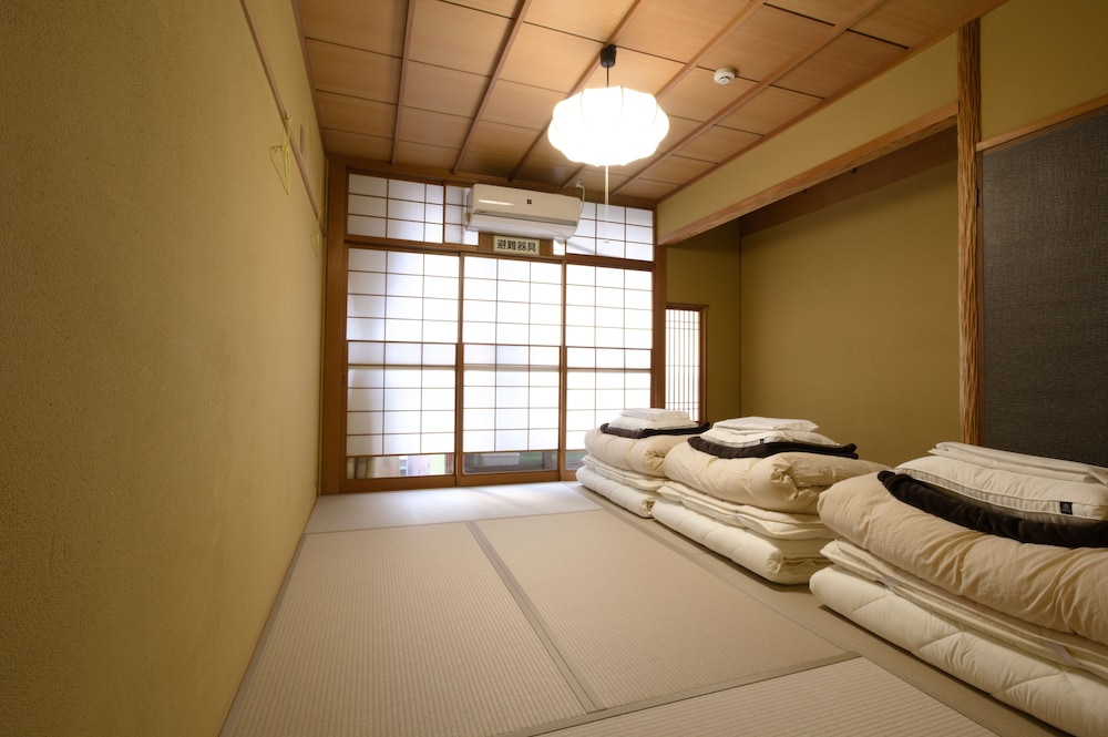 Japanese Style Room For 3 People - Photo 5