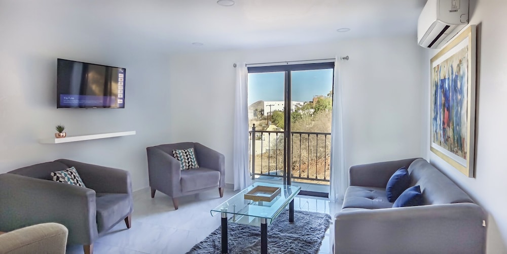 Deluxe Apartment, Balcony, City View