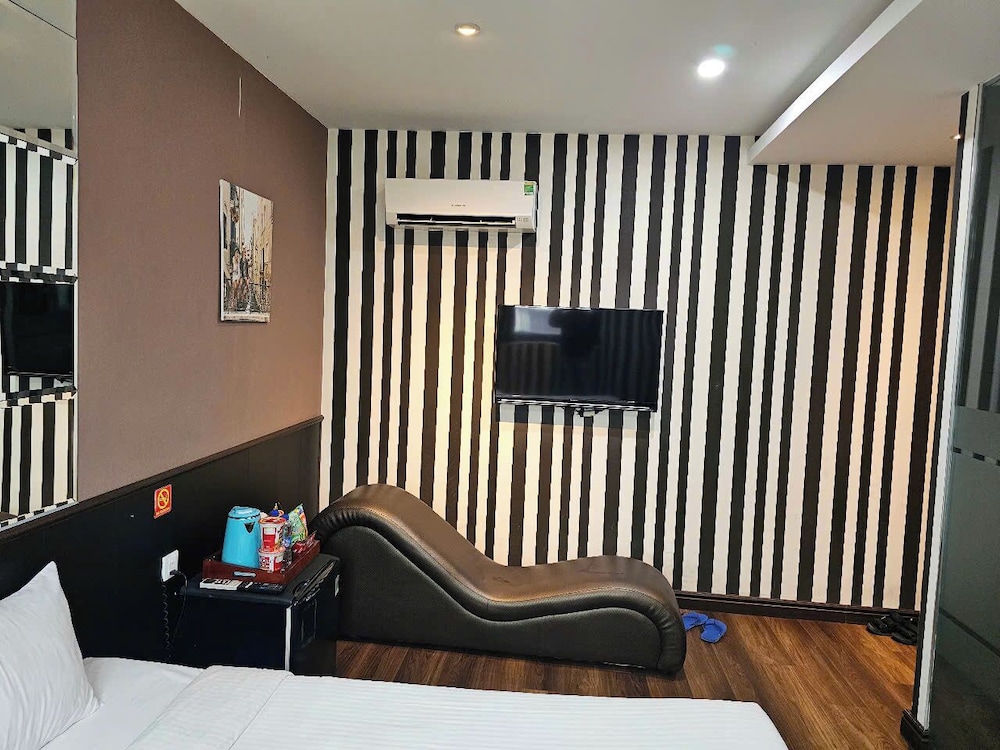 Standard Room, City View