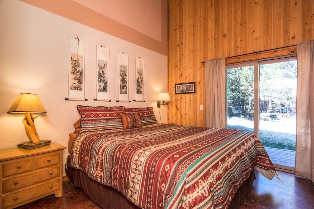 Homestead Lodge 5 BR photo 3